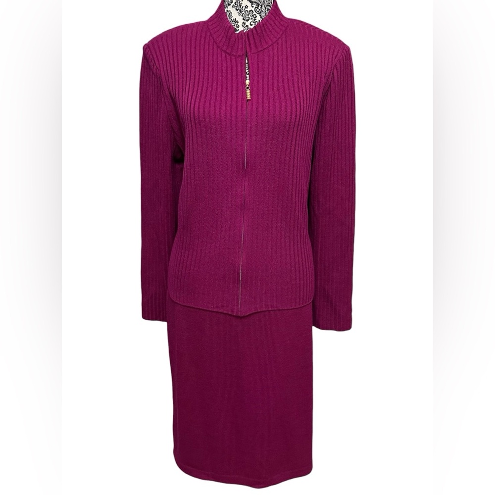St. John Skirt Suit Sz 12
